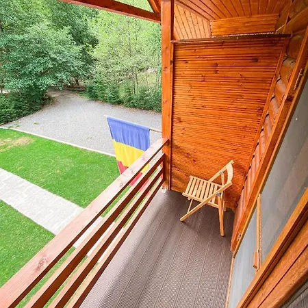 Pensiunea La Rus I Si Ii Holiday home