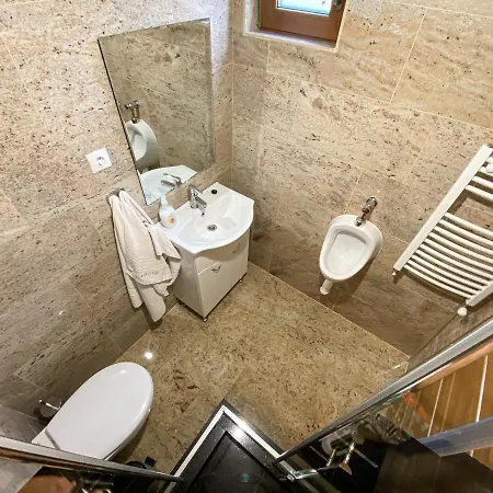 Pensiunea La Rus I Si Ii Holiday home Ciucea