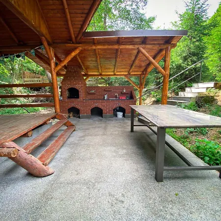 Pensiunea La Rus I Si Ii Holiday home Ciucea